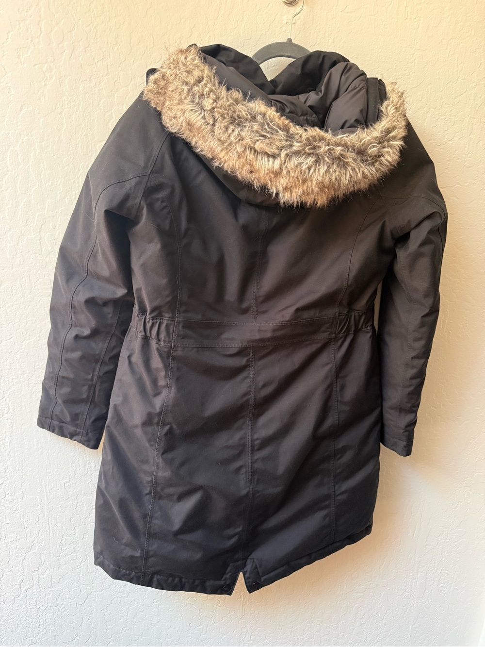 The North Face size medium parka - Picture 3 of 3